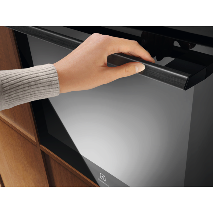Electrolux - Pyrolytic oven - EOM6P46K