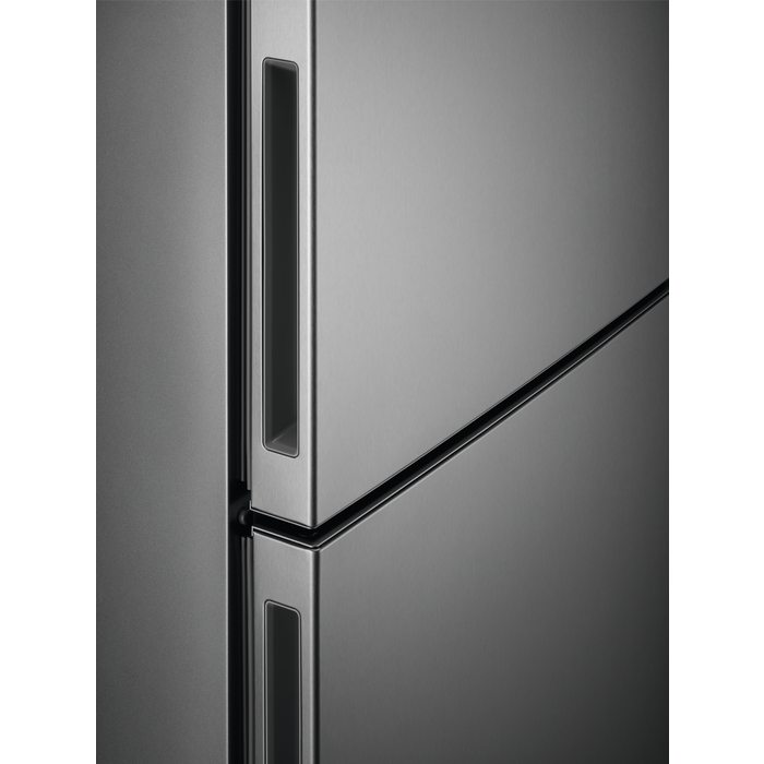 Electrolux - Freestanding fridge freezer - LNT6ME36U2